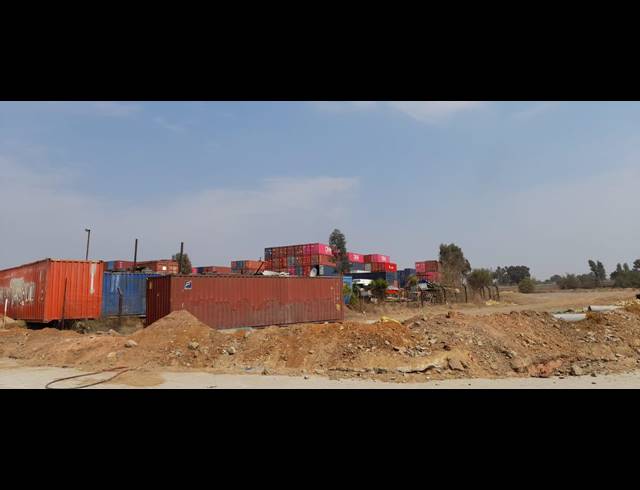 1,225M² WAREHOUSE FOR SALE IN CITY DEEP
